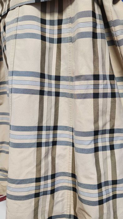 Тренчкот, шлифер бежав с шарка тип  "Burberry ", размер Л