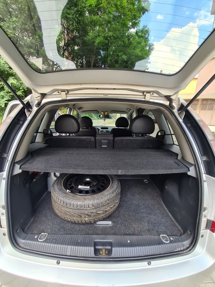 Продавам Opel Meriva 1.4