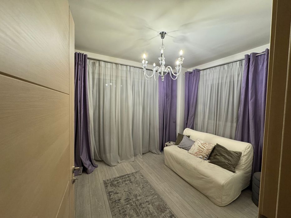 Inchiriez apartament pe strada Buna Ziua