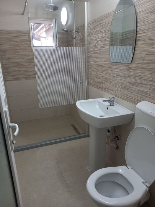Închiriez apartament 2 camere centru civic (bulevard) Petroșani