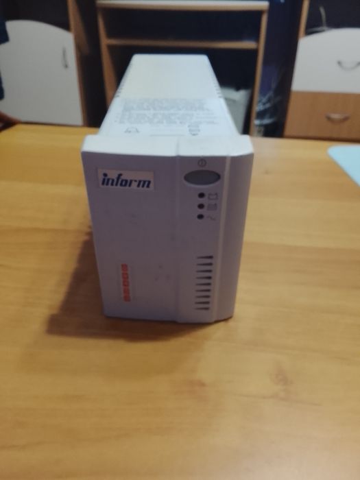 UPS става за парно , камина с водна риза