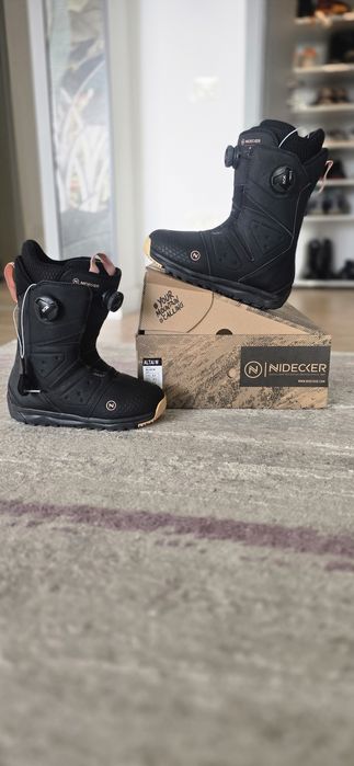 Vând Boots Nidecker Women's- Altai W- 2024-DOUBLE BOA- EU 39.
Stare pe