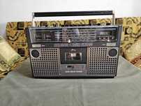 Radiocasetofon STR 9500 cu ceas