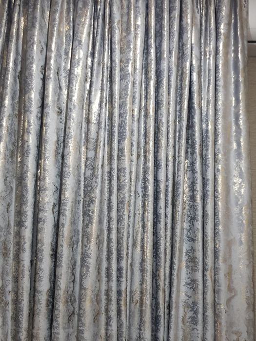 Срочно продам штору велюровую новинка