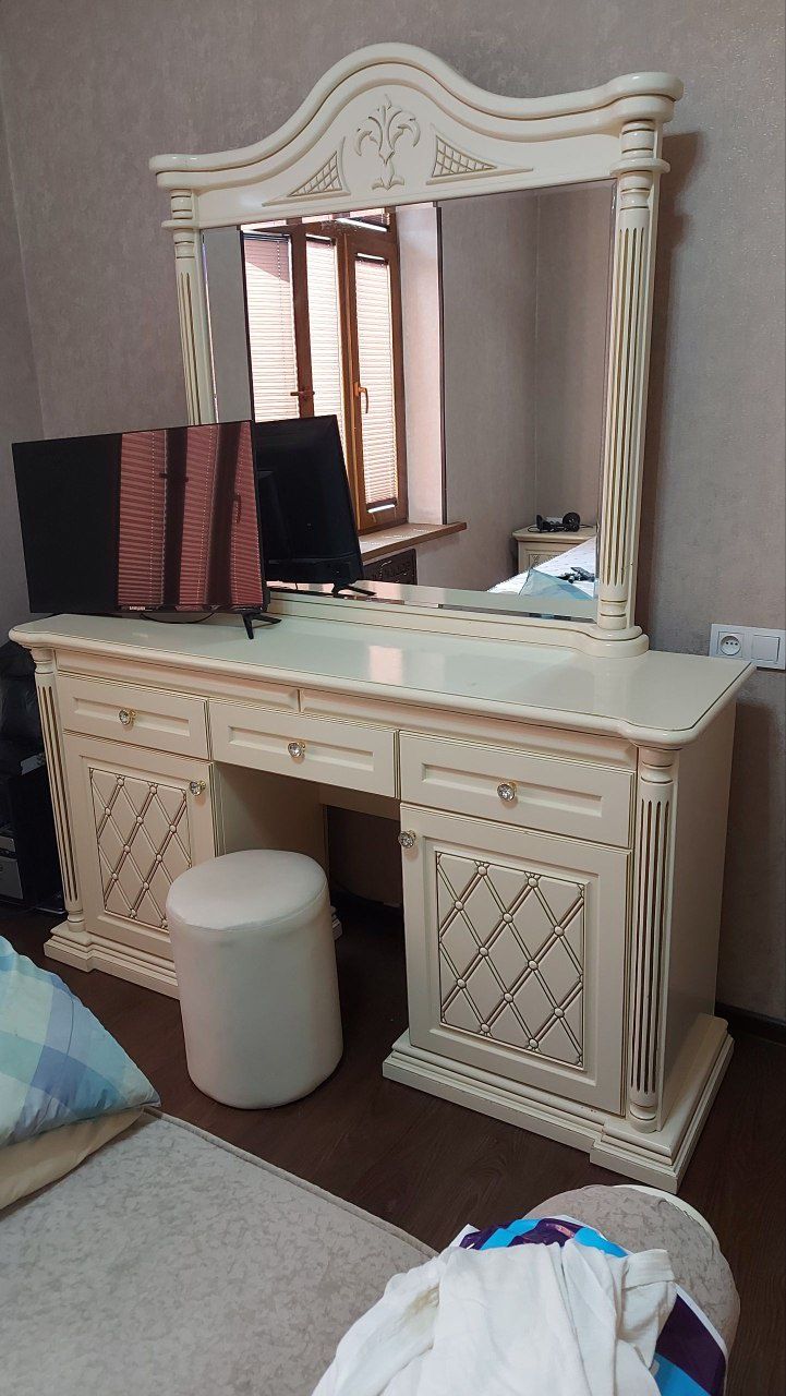 Spalniy mebel kamplekt