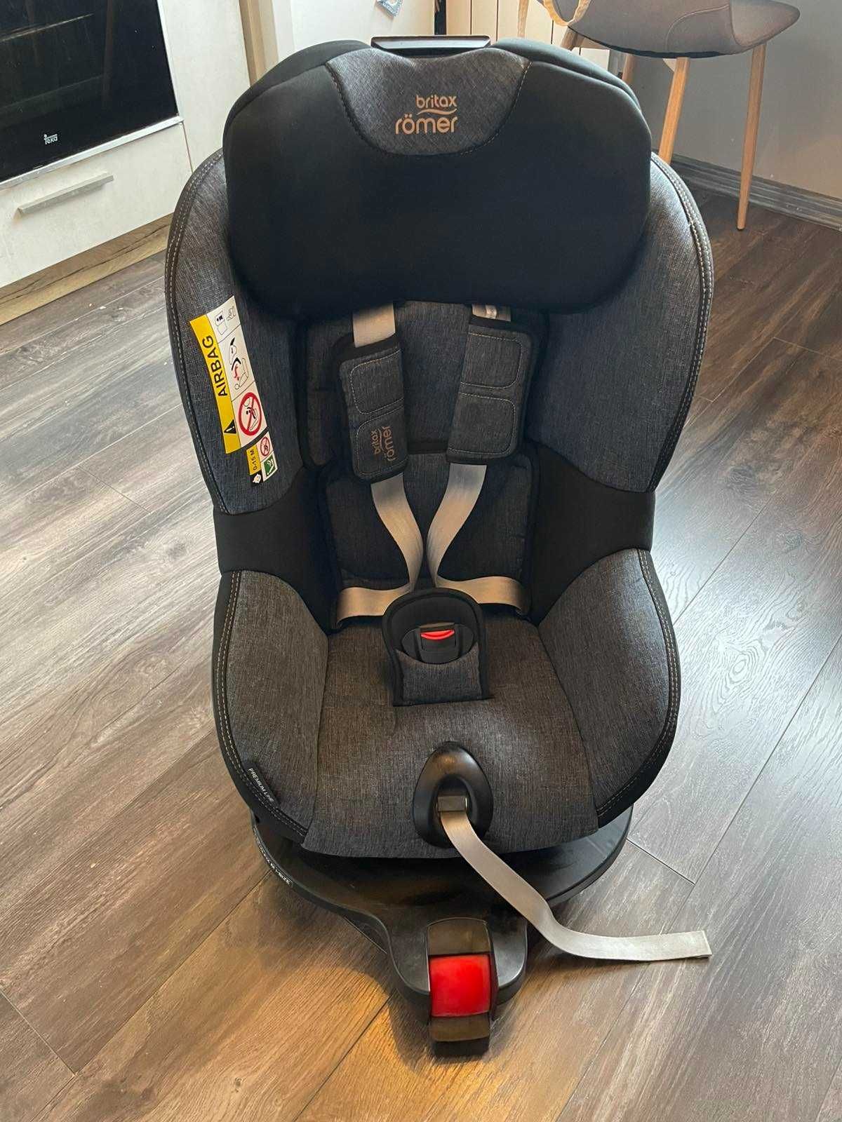 Детско столче за кола Britax Romer Dualfix M i-Size -отлично състояние