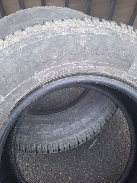 2 anvelope 215/70R15c de iarna M+S ca noi