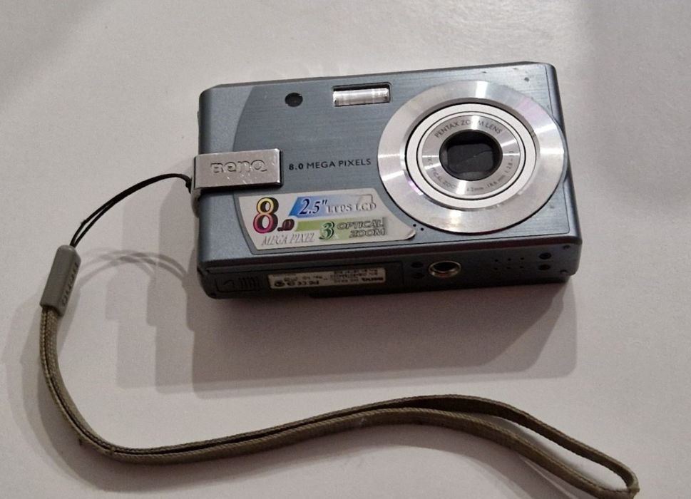 Aparat foto  / camera digitala fara accesorii