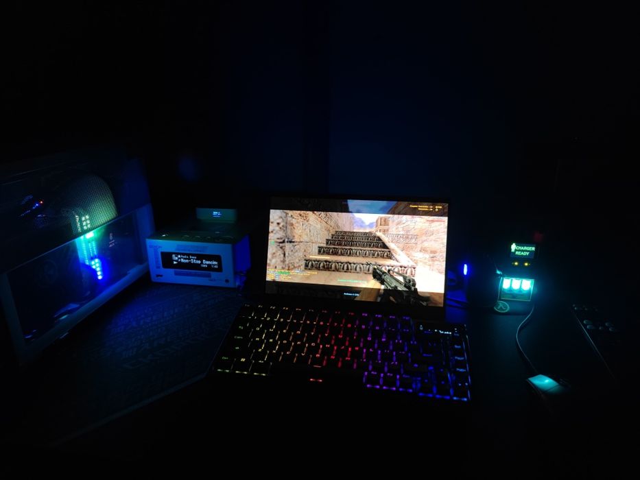 Monitor OLED Gaming 13.3 FullHD Touchscreen Portabil, impecabil, cutie