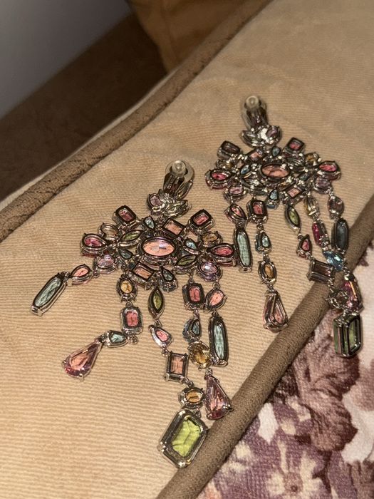 Продавам обеци Swarovski лимитирана серия