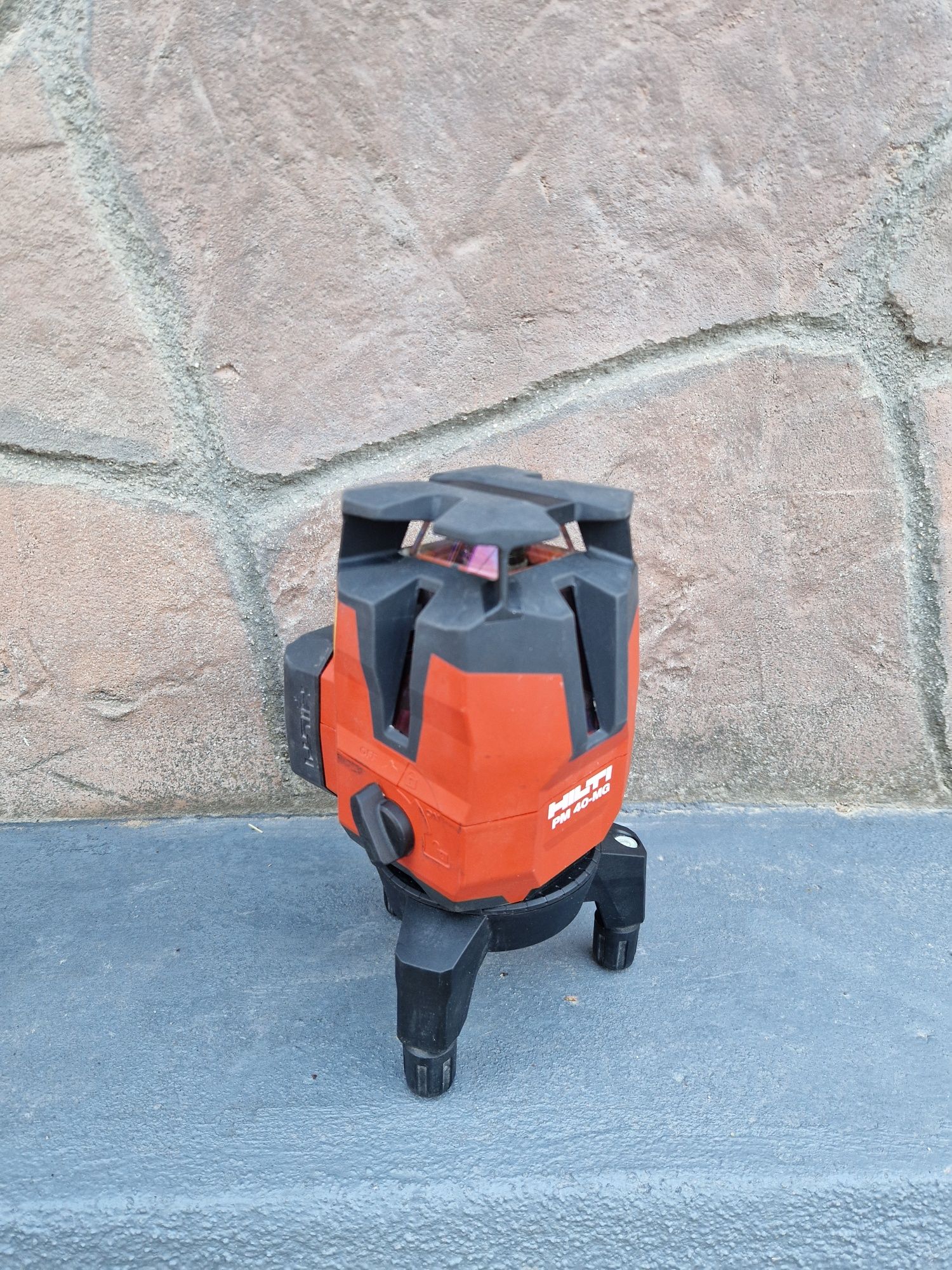 Лазер HILTI PM 40