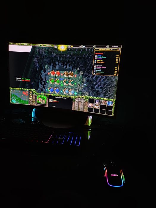 Kompyuter sotiladi srochno Monitor samsung 32!!