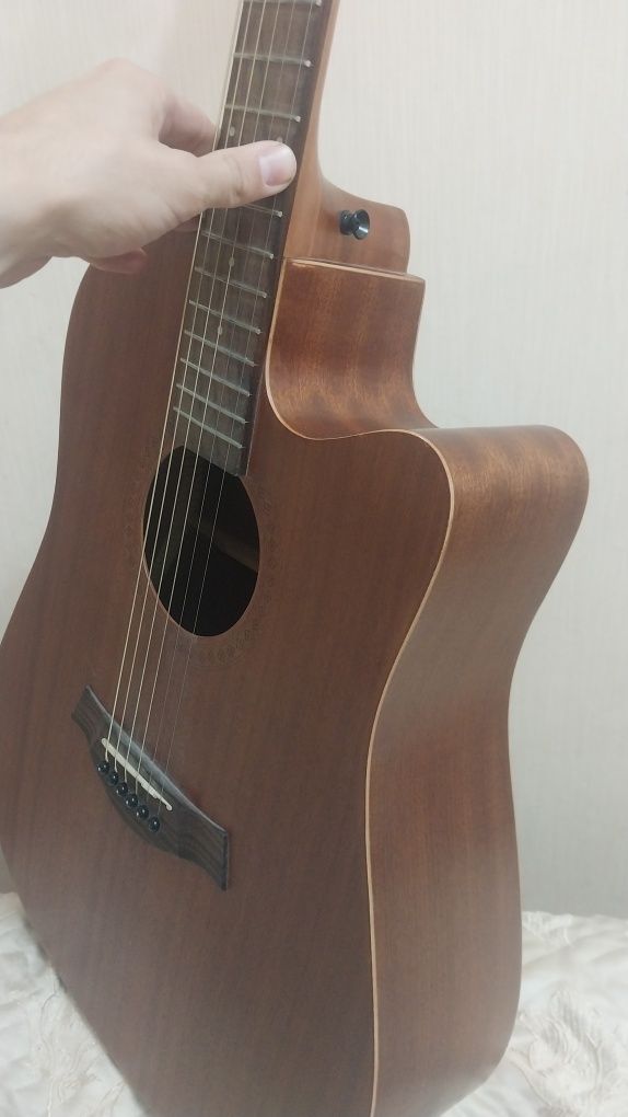 Продаю гитару модель: Madina m-32, Indonesia, в хорошем состоянии