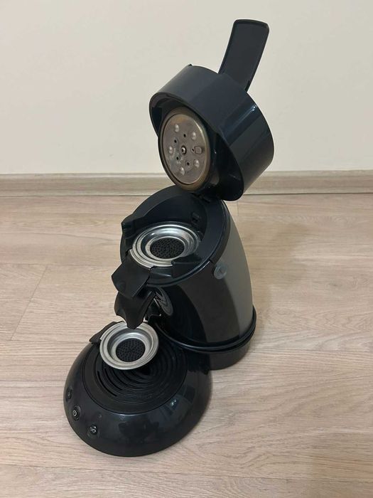 Кафемашина Philips Senseo + дози кафе и капучино