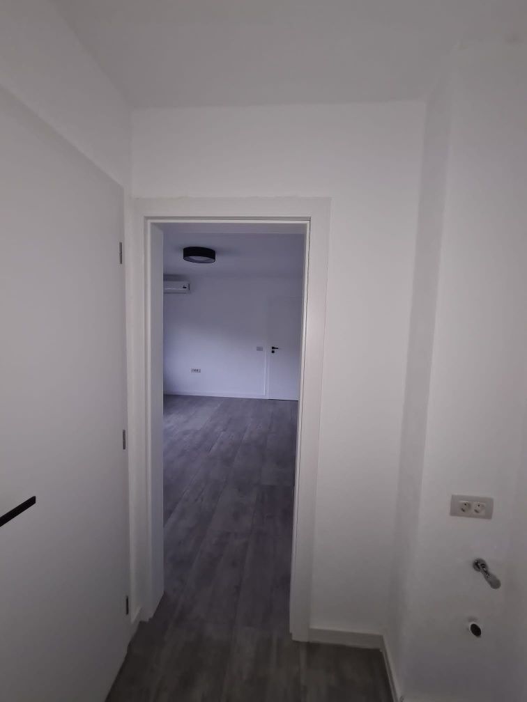 Apartament doua camere,parter inalt