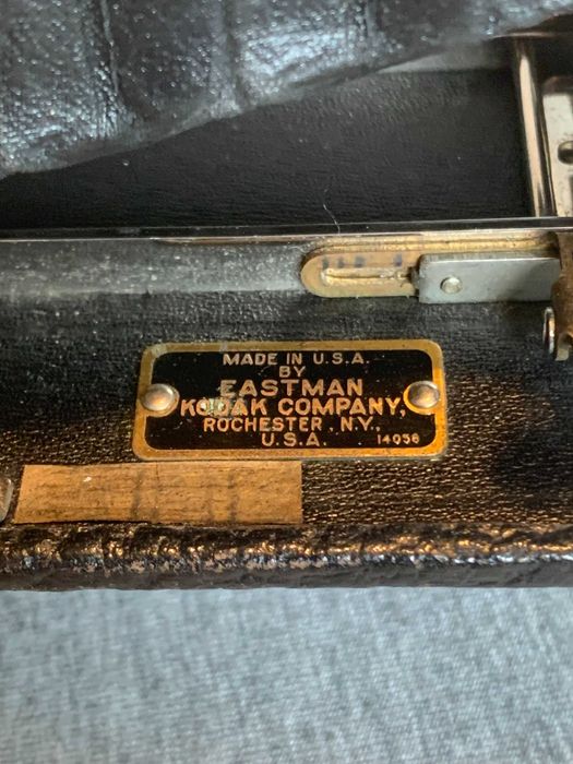 стар сгъваем мехов апарат Kodak