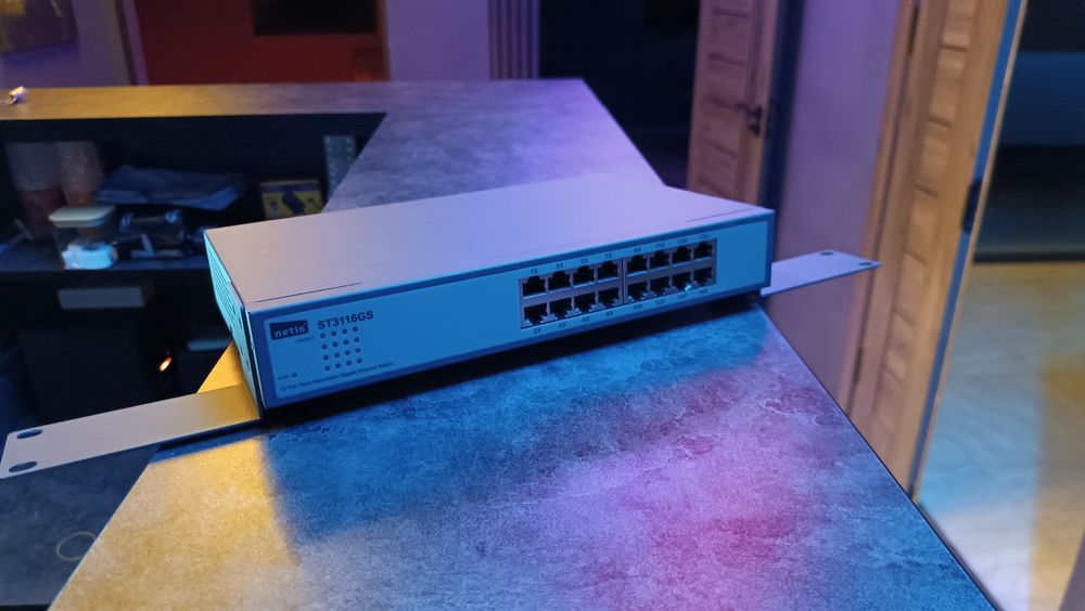 Switch 16-port gigabit