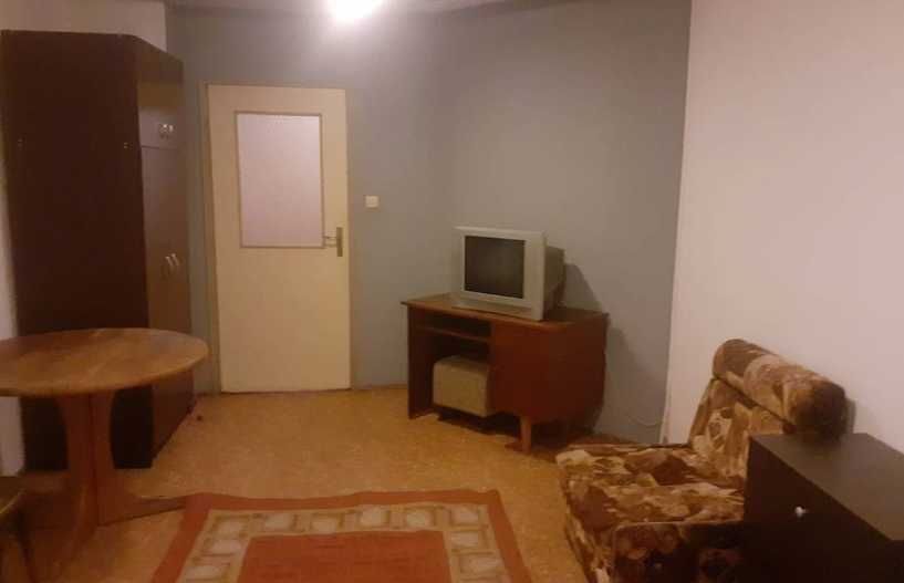 Дава се под наем Едностаен апартамент в Бургас, Възраждане - 50 кв.м за 175 € - Снимка #1