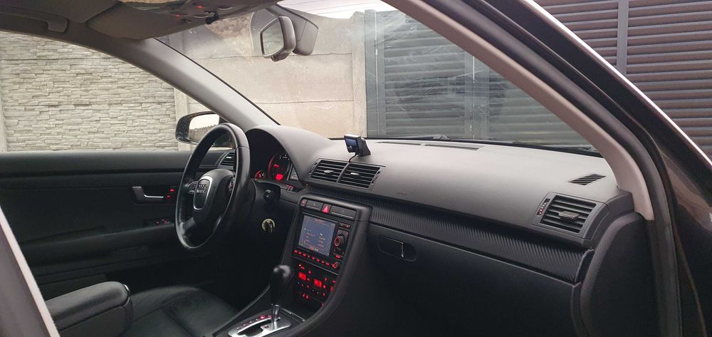 Audi A4 2.0 TDI*** Automatic+ Tapiterie piele+ Navigatie MMI***