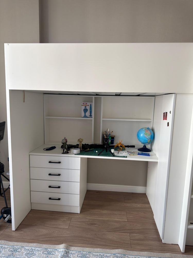 Продам двухъярусную кровать IKEA