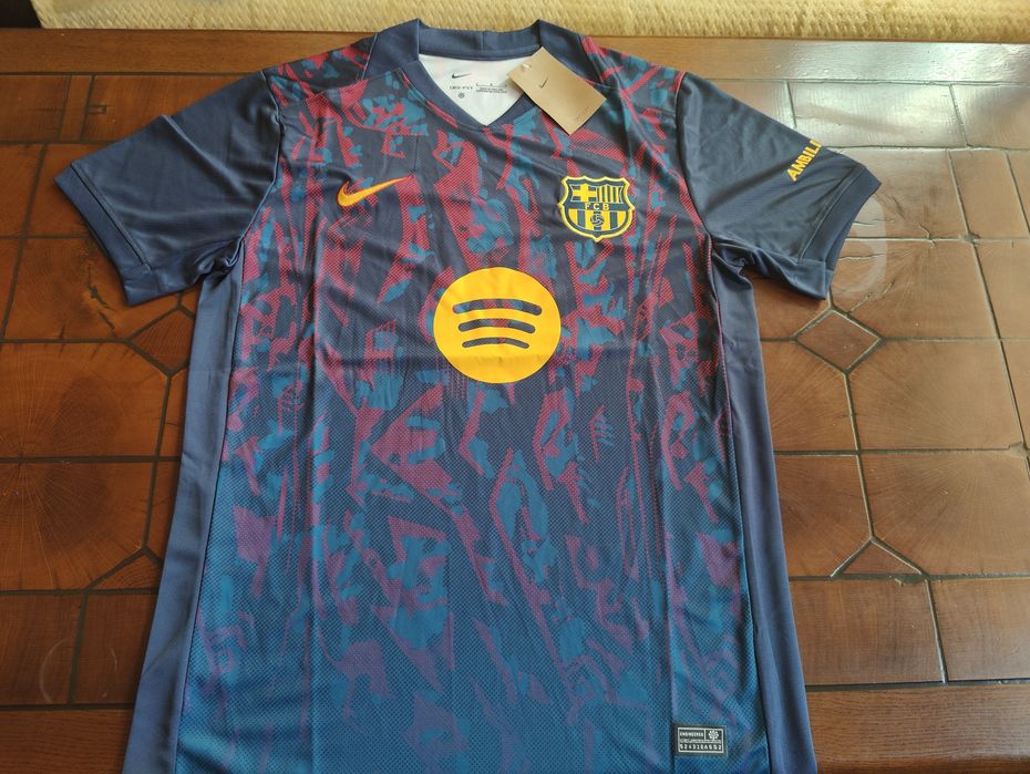 Футболни тениски Barcelona 2025/2026 4th El clasico и special