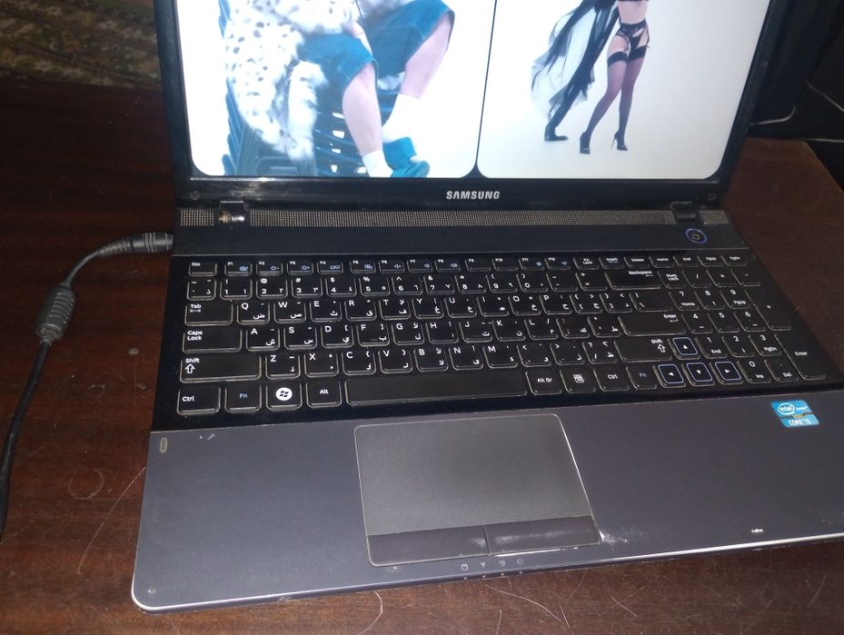 Samsung, Intel i5, baterie ok,bun tester auto,500 GB , Windows 10