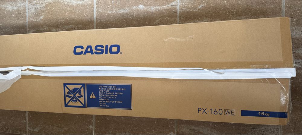 Състояние ново! Casio PX-160 и стойка - маса CD-67Pwe, не е сглобявано