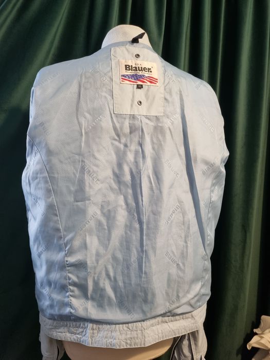 Vand Jacheta Blauer!