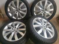 Jante Originale Skoda Octavia III . R 17 cu anvelope de iarna