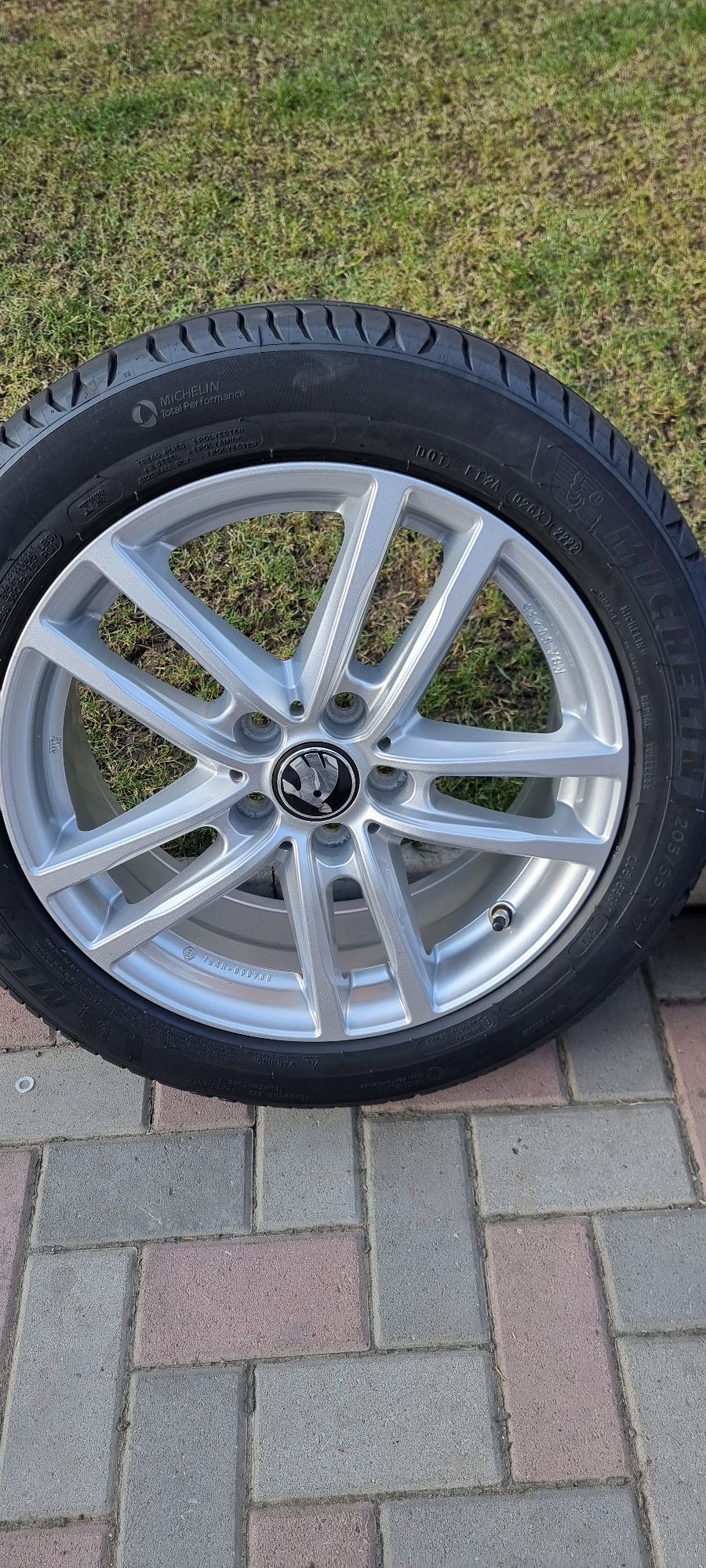 Jante r17 skoda octavia 4-205 55 17 michelin vara