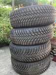 Продавам 4бр зимни гуми Nokian 235/65R17
