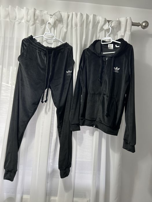 Trening catifea negru