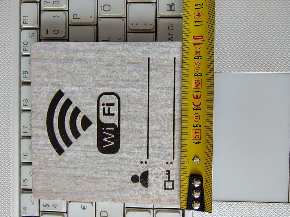 Semn wifi din bambus cu magnet/ Nou