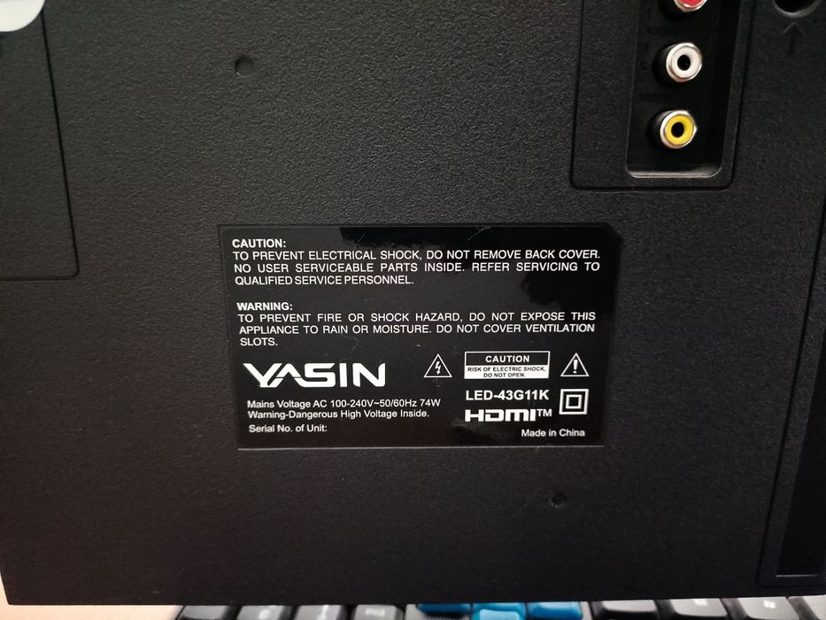 Продам телевизор новый месяц пользовались