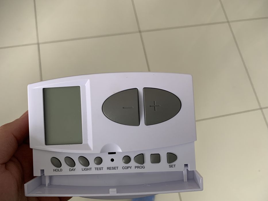 Termostat programabil fara fir cu bluetooth