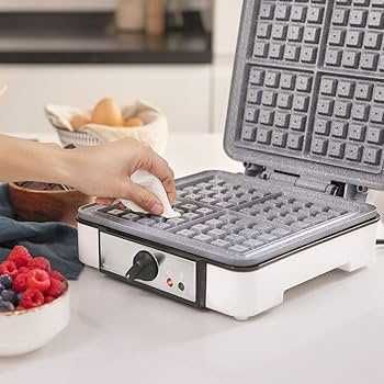 Гофретник Cecotec Cecotec Fun Gofrestone 4Inox 1200W