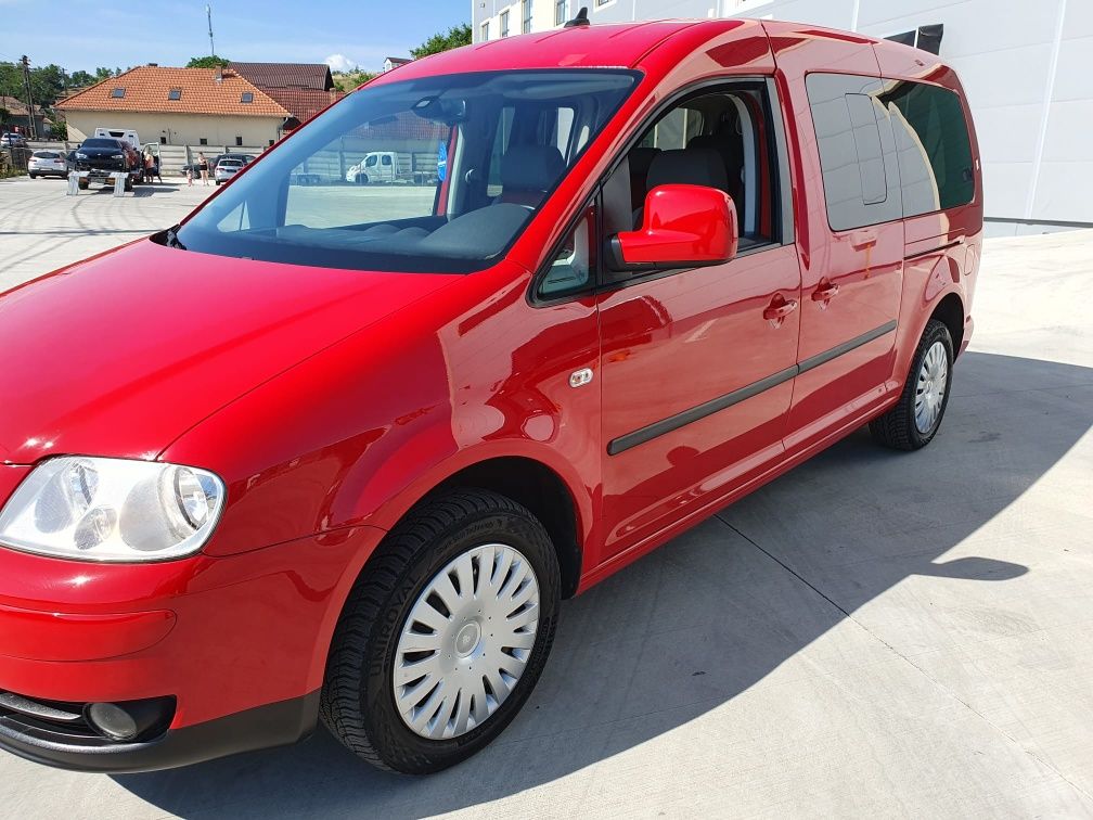 Vw caddy MAX  2010 2.0 TDI 140CP 7 locuri