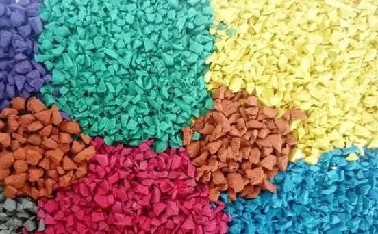 Резиновая крошка, Бесшовное тартановое покрытие