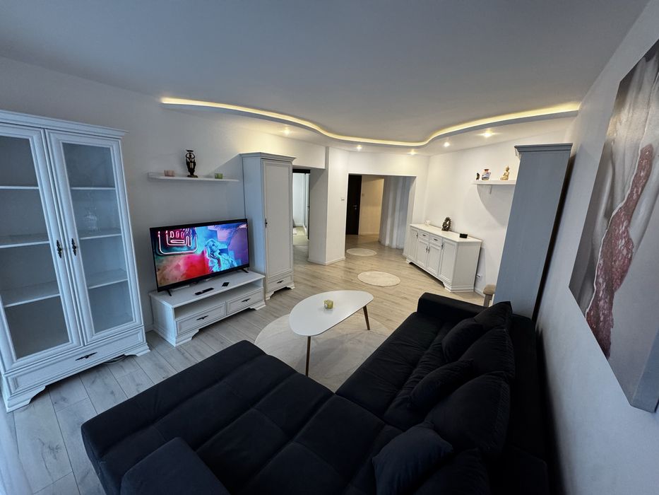 Centru 3 camere 1 decembrie,bloc trezorerie,vedere la mare !