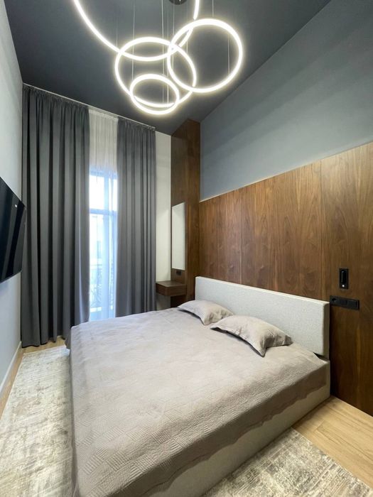 Сдается квартира в центре города новостройка Жк Парисен!!!