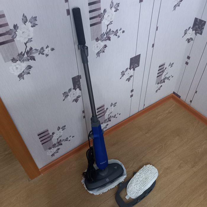 Электрическая моющая швабра, новая в упаковке, цена 10 000 тенге.