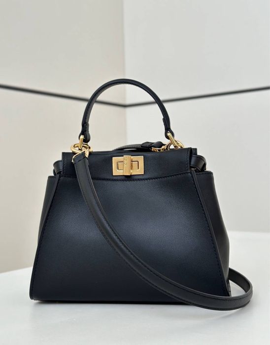 Geanta Fendi Peekaboo