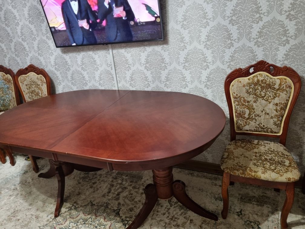 Продам стол со стульями