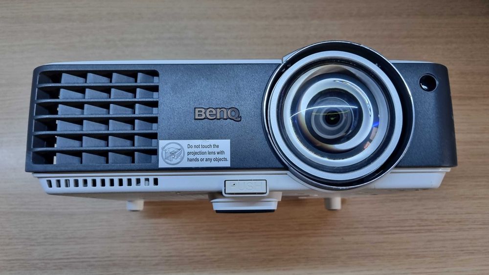 Videoproiector BenQ MX816ST/3D/HDMI/ Contrast 13000:1/3000 ANSI Lumeni
