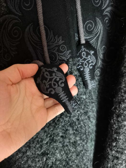 Стилно вълнено пончо палто