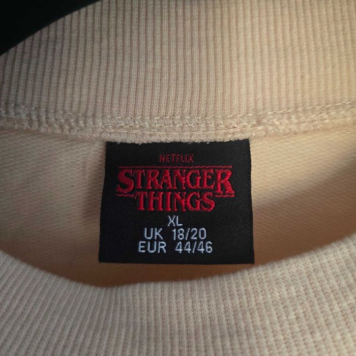 Суитшърт Stranger Things сезон 1 като ново, размер XL, бежов