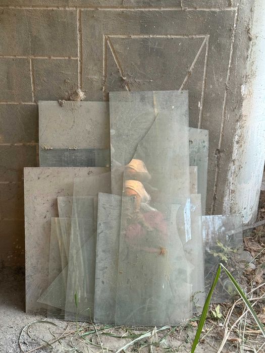 Стекла разных размеров ОТДАДИМ ДАРОМ