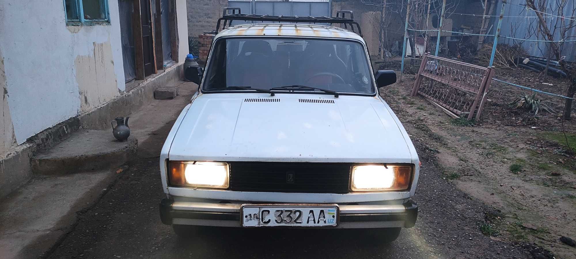 Vaz 2105 sotiladi