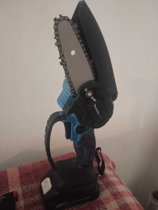 Mini drujba pe acumulator