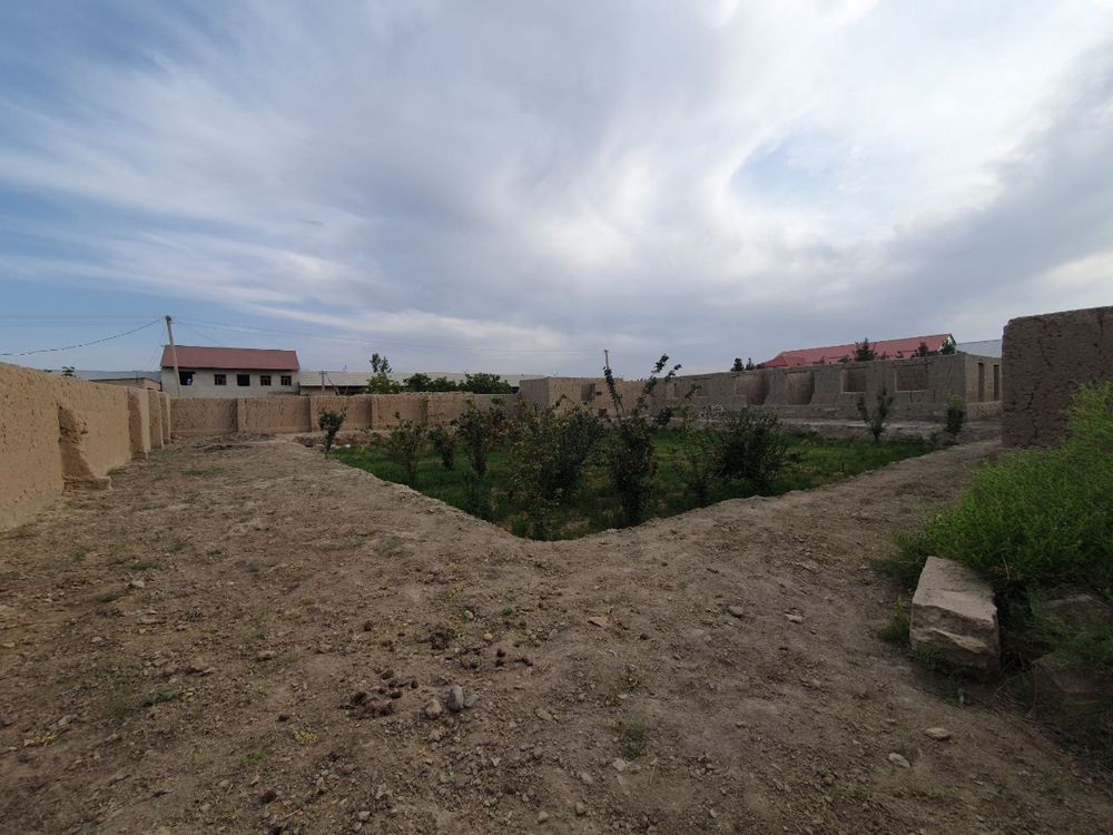 Karmana tumani, Do’rmanda hovli sotiladi